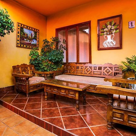 Oyo Posada De Los Angeles, ปาทซ์คูเอโร ภายนอก รูปภาพ